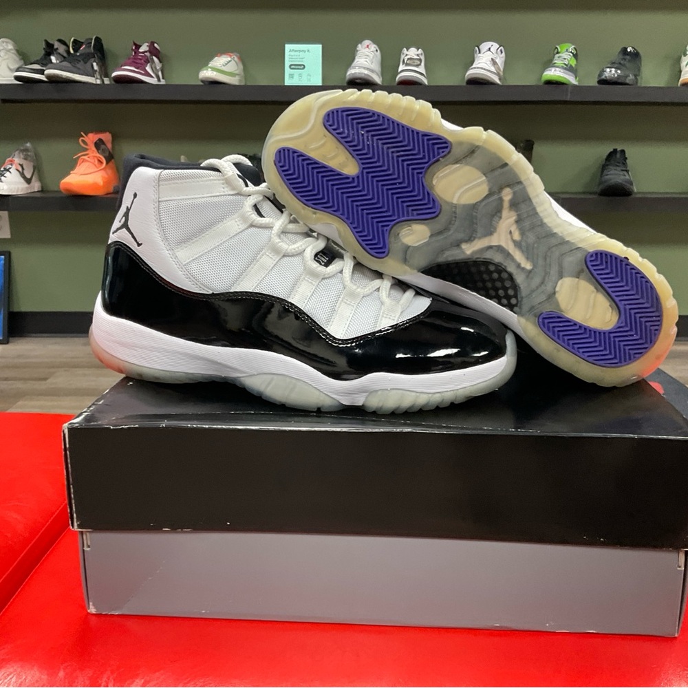 AIR JORDAN 11 RETRO CONCORDS “45” SZ 10.5 VNDS